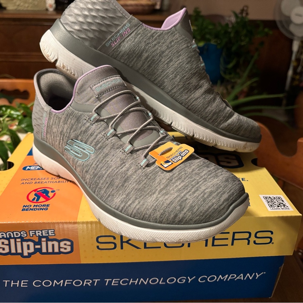 Skechers Women's Gray & Purple Slip-Ins Sneakers Size 9.5